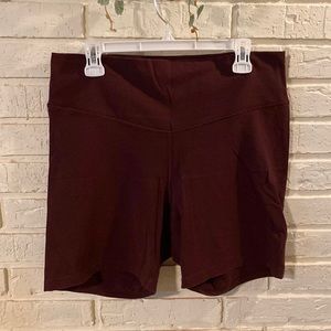 Extra High-Waisted PowerChill Hidden-Pocket Biker Shorts